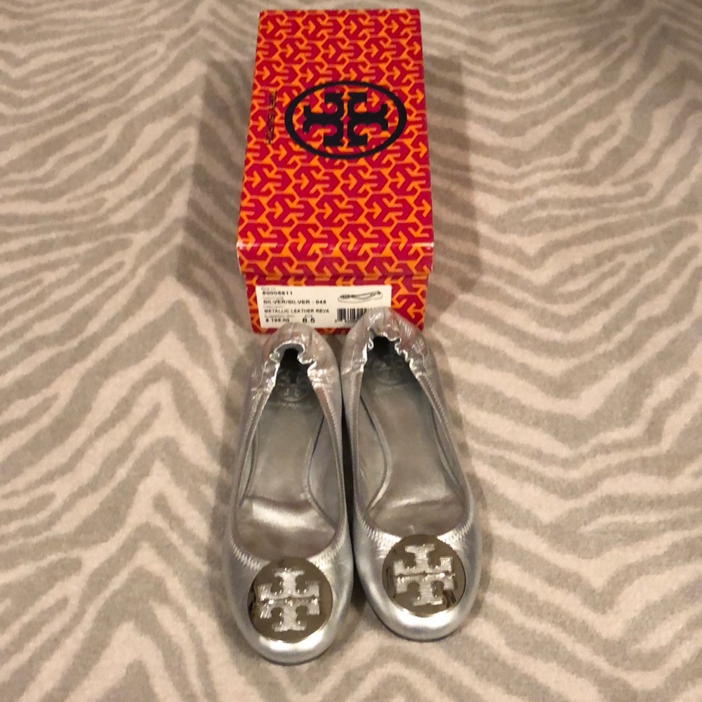 Tory Burch Metallic Leather Reva - silver 8.5